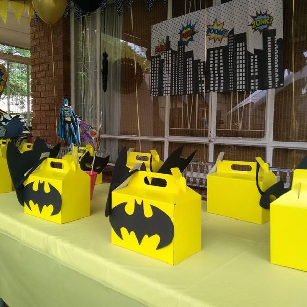 Yellow Batman party boxes for guests