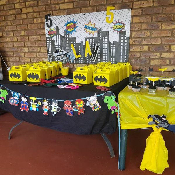 Superhero party table